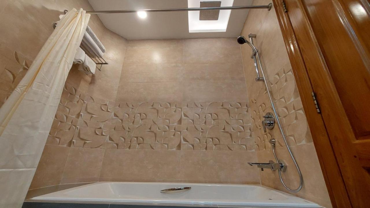 Hotel Grand Galaxy يانغون المظهر الخارجي الصورة